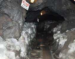 The Narusawa Ice Cave Travelling Cam