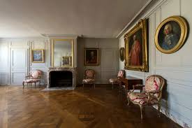 L Appartement Dit De M De Maurepas Chef Du Conseil Royal Des Finances Decoration Interieure Petit Appartement Appartement