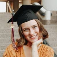 Abby Holder's Instagram, Twitter & Facebook