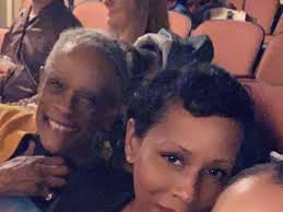 Fundraiser by Aimee Williams : Help me take care of my mom! :)