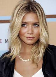They give you a bright and enhanced look. Pin On Celebrity Hairstyles