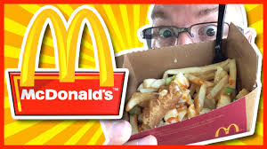 Is it worth ordering with your big mac when you're in canada? Mcdonald S Buffalo Chicken Poutine Spicy Chicken Youtube