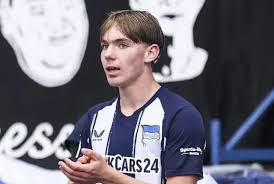 Borussia Dortmund hold meeting with Hertha Berlin’s Kennet Eichhorn