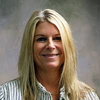 Lynne Maynard's Instagram, Twitter & Facebook