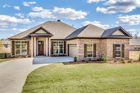 Gorgeous House With Brick Exterior Along With Siding As An Accent Around The Front Door Has Dark Brown Brick Exterior House Exterior Brick Brown Brick Houses