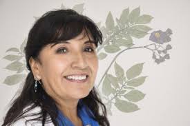 Fanny Vargas y cómo leer las historias ocultas en un herbario