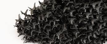 Kuuluisa hollantilainen suunnittelija joris laarman friedman bendalla paljastaa pian odotetun mallin, mukaan lukien innovatiivinen leaf table pian. Starlings Table Joris Laarman