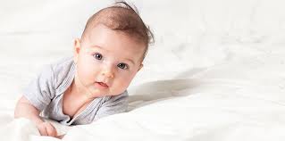 Le matin il boit un bib de 210ml avec 3 cuillère de poudre de céréales. Votre Bebe A 5 Mois Et Demi La Boite Rose