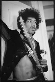 Jimi Hendrix London Exhibition Jpg 2 398 3 543 Pixels Linda Mccartney Jimi Hendrix Poster Linda Eastman