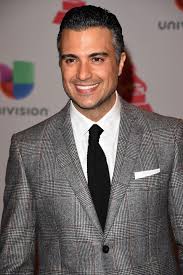 See more of jaime camil on facebook. Jane The Virgin S Jaime Camil Shares Some Season Two Teasers About The Beloved Cw Series Vanity Fair