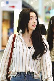 Pin Oleh In Love Di Red Velvet Gaya Model Pakaian Gaya Ulzzang Gaya Berpakaian