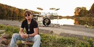 Alex Shumaker with FUSE AT Edgewood Winery