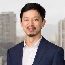 Tuan Dinh's Instagram, Twitter & Facebook