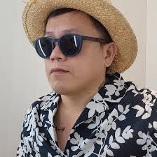 Can a smart tag be used inside a Ray-Ban Meta case?