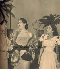 فاتن حمامة مع مديحة يسري في مهرجان كان 1951s Egyptian Actress Old Egypt Photo And Video