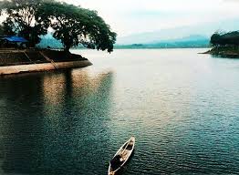 Daftar harga wisata bendungan sutami karangkates 2 bendungan lahor yang dibangun di atas sungai lahor letaknya berhimpitan dengan bendungan sutami. Wisata Bendungan Karangkates Bendungan Terbesarnya Jawa Timur