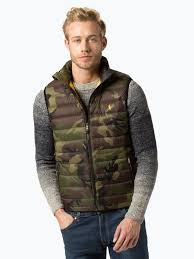 Vor über 40 jahren gründete ralph lauren sein eigenes modelabel und konzentrierte sich dabei zunächst auf krawatten in verschiedenen styles. Polo Ralph Lauren Herren Daunenweste Online Kaufen Peek Und Cloppenburg De