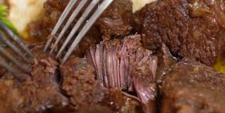 Poti face chiar in aceasta seara reteta de friptura de vita la tigaie. Carne De VitÄƒ InÄƒbuÈ™itÄƒ Cu CeapÄƒ È™i Unt Retete Usoare Eu