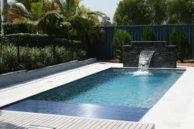 Reflection Mit Unterflurrolladen Bittmann Birli Karlsruhe Swimming Pool Kleiner Pool Ideen Einrichtungstipps