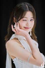 Rockstar (🖤) =Jang Wonyoung