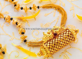 Mangalsutra Pendant Designs In Gold South India Jewels Gold Mangalsutra Gold Necklace Indian Bridal Jewelry Gold Jewellery Design Necklaces