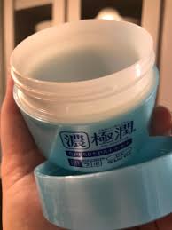 Guide to hada labo lotions how to choose the best hada labo lotion for you skin type! Hada Labo Uv White Gel Would Rebuy This Is A Dr Dray Made Me Buy It I Bought Off Amazon And It Took 6 Weeks To Get To Me In Al I Think