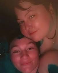 Leann Nichols's Instagram, Twitter & Facebook