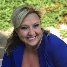 Christie Mares's Instagram, Twitter & Facebook