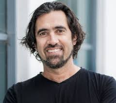 Marco Lara's Instagram, Twitter & Facebook