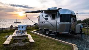 Lance 1575 is another best lightweight travel trailer under 4,000 lbs that is a perfect pick for a family of four. The 8 Best Travel Trailers Under 6000 Lbs Easy To Tow Store