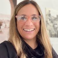 Abby Mosher's Instagram, Twitter & Facebook