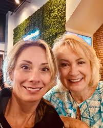 Susanne Andrews's Instagram, Twitter & Facebook