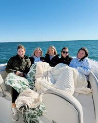 Experience Connection🩵🤍 “Dear AC '24, Happy recruitment week! I can't  believe I get to meet you all in just a few short days!! I am so excited  for you guys to find