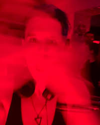 •Kairos Arrieta•, DJ · Productor, Si ves a alguien pinchando y bailando más  que tú, seguramente sea Kairos Arrieta. Xixonés de toda la vida, se mueve  entre post punk, synthpop y electro con una ...