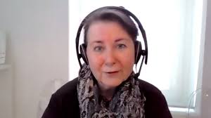 Iqaluit high school students make the case for lower voting age