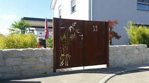 Doppelflugel Toranlage Aus Cortenstahl Toranlagen Metall Design Cortenstahl