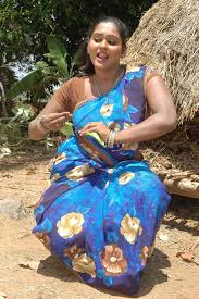 Her birth name was sweety shetty, which was later changed to stage name anushka shetty. Nagu Tamil Actress Stills Mynaa Fame Nagu Photo Gallery New Movie Posters