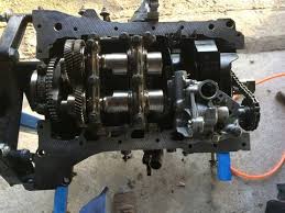 Casse moteur suite à usure et casse d'un coussinet de bielle et endommagement du vilebrequin et de l'arbre à nervasport début 2013 bvm6 40000km : Renault Laguna 3 Gt 2 0 Dci 180 An 2008 Casse Moteur