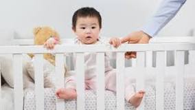 ベビーベッドはいつまで使う？必要かどうかの判断ポイント ...