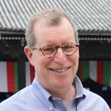 Kent Oswald's Instagram, Twitter & Facebook