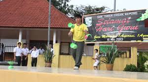 Hasil diatas adalah hasil pencarian dari anda unit beruniform smk taman ehsan mp3 dan play download. Smk Taman Ehsan Hari Guru Diabolo Show Youtube