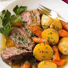 Boeuf Aux Carottes Et Pommes De Terre Au Cookeo Une Recette Facile Recette Legumes Cookeo Plat Sans Viande Recette Plat Familial