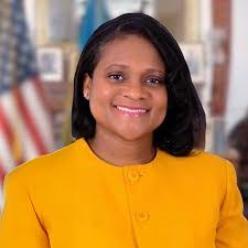 Sherry Walker's Instagram, Twitter & Facebook