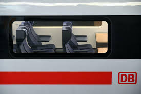 In der zweiten klasse ist die. Deutsche Bahn Rechnet Mit Deutlich Mehr Reiseverkehr Zu Pfingsten