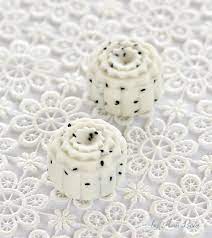 black sesame tau sar snowskin mooncake 黑芝麻豆沙冰皮月饼 ẩm thực