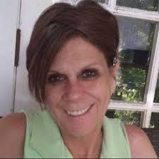 Elizabeth Parmley's Instagram, Twitter & Facebook