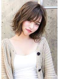 agu hair lilou 大人かわいい無造作ゆるふわウェーブボブ agu hair lilou 志木店 アグ ヘアー リル をご紹介 2019年春の最新ヘアスタイルを300万点以上掲載 ミディアム ショート ボブなど豊富な条件でヘアスタイル 髪型 アレンジをチェック ウェーブボブ