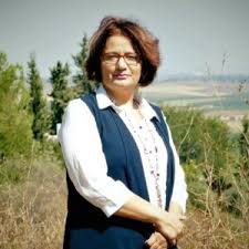 ظهر منصور عباس النائب العربي في الكنيست الإسرائيلي، مدافعًا عن رئيس الوزراء الاسرائيلي و زعيم الليكود بنيامين نتنياهو، بعد الدعوات الداعية لإسقاطه قبل التصويت اليوم على حل الكنيست والتوجه لانتخابات مبكرة. Ù…Ø§ Ø§Ù„Ø°ÙŠ ÙŠØ­Ø¯Ø« ÙÙŠ Ø§Ù„Ù…Ø´ØªØ±ÙƒØ© ÙˆØ±Ø¯Ø§ Ø¹Ù„Ù‰ Ø§Ù„Ù†Ø§Ø¦Ø¨ Ù…Ù†ØµÙˆØ± Ø¹Ø¨Ø§Ø³ Ø§Ù„Ù…Ù„ØªÙ‚Ù‰ Ø§Ù„ÙÙ„Ø³Ø·ÙŠÙ†ÙŠ