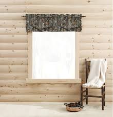 Camo room decor camo rooms camouflage bedroom hunting bedroom mossy oak baby living room themes living spaces indoor outdoor. Amazon Com Realtree Store Home Decor