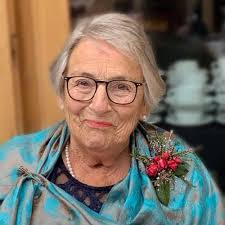 Rosemary Fay's Instagram, Twitter & Facebook